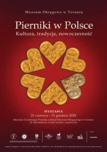 Plakat wystawy Pierniki w Polsce. Na czerwonym tle pierniki figuralne i podpis.